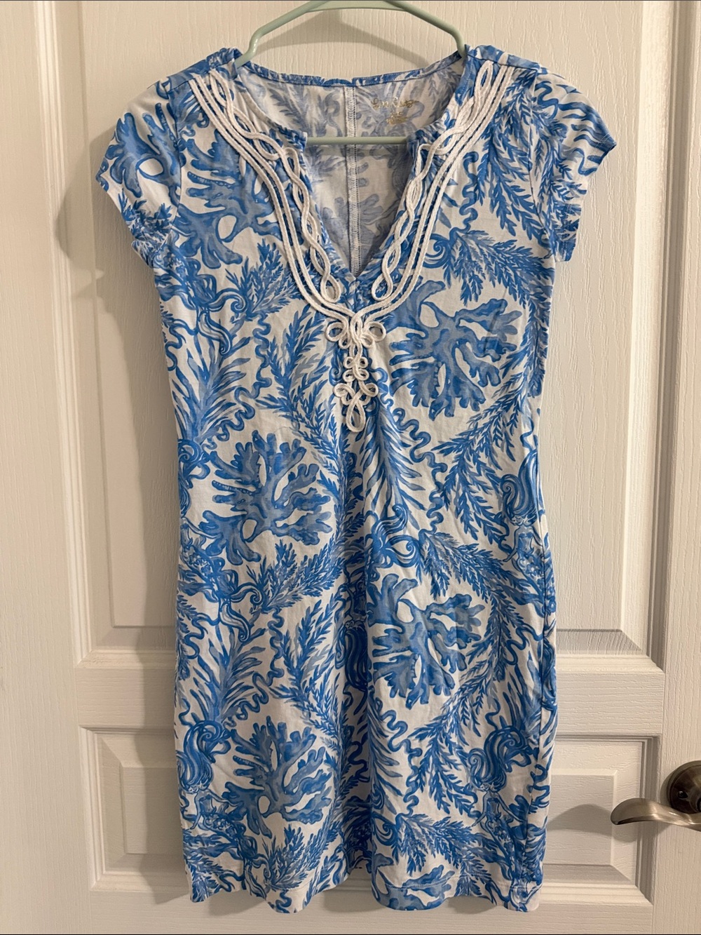 Lilly Pulitzer Blue & White Coral-Print V-Neck Swim Coverup
